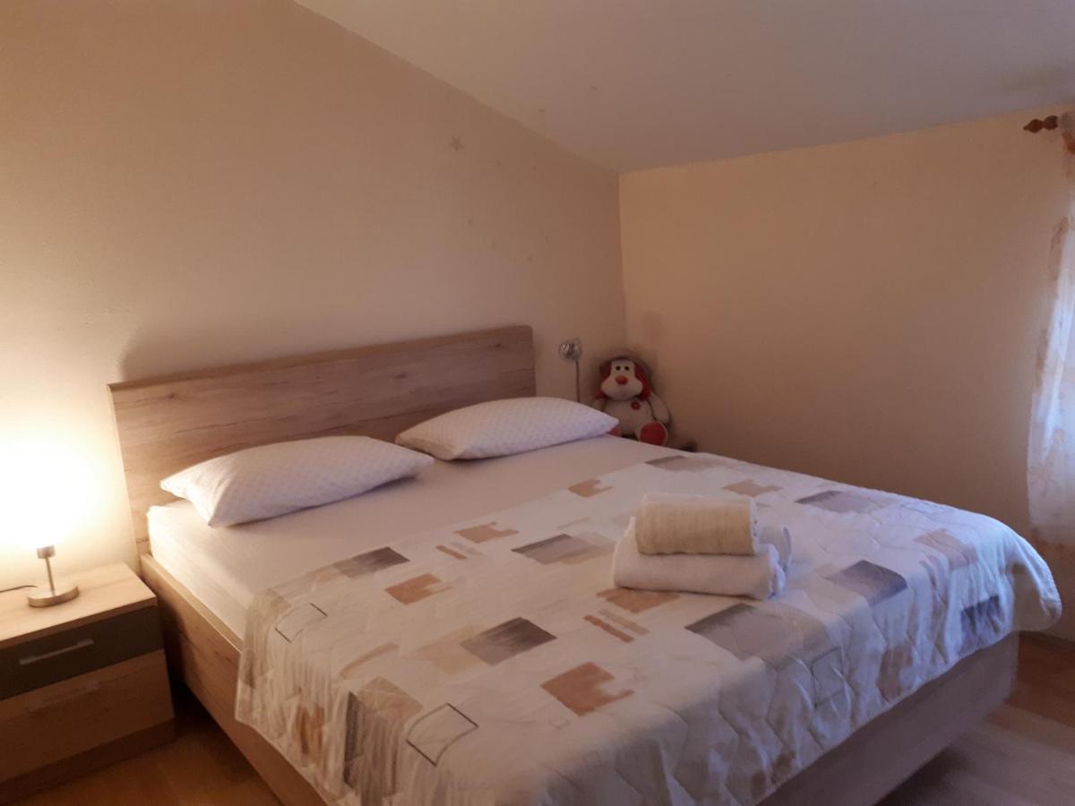 Mirjana Apartman Vodice Ngoại thất bức ảnh